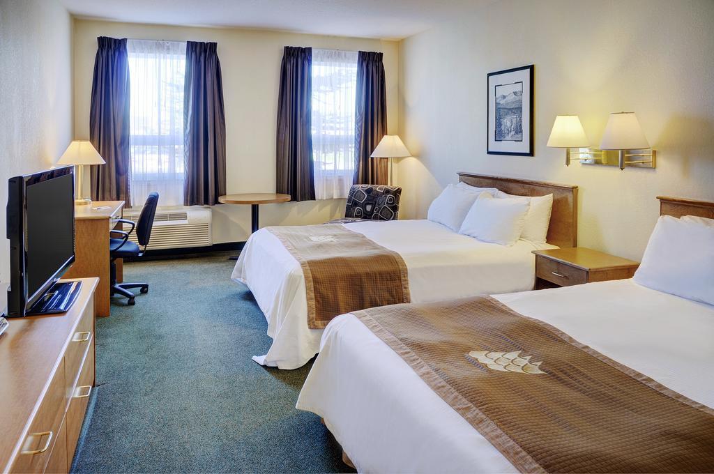 Lakeview Inns & Suites - Okotoks Habitación foto